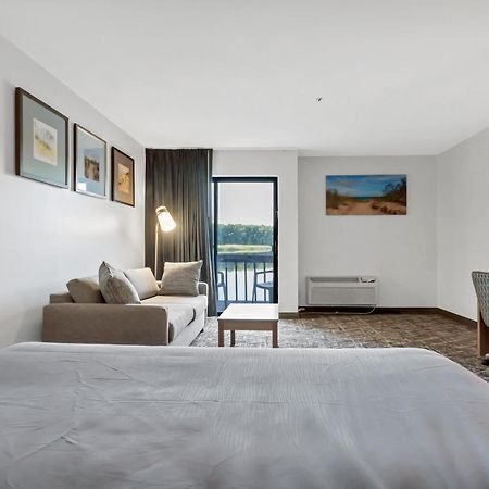 Waterbird Lakeside Inn 체스터튼 외부 사진